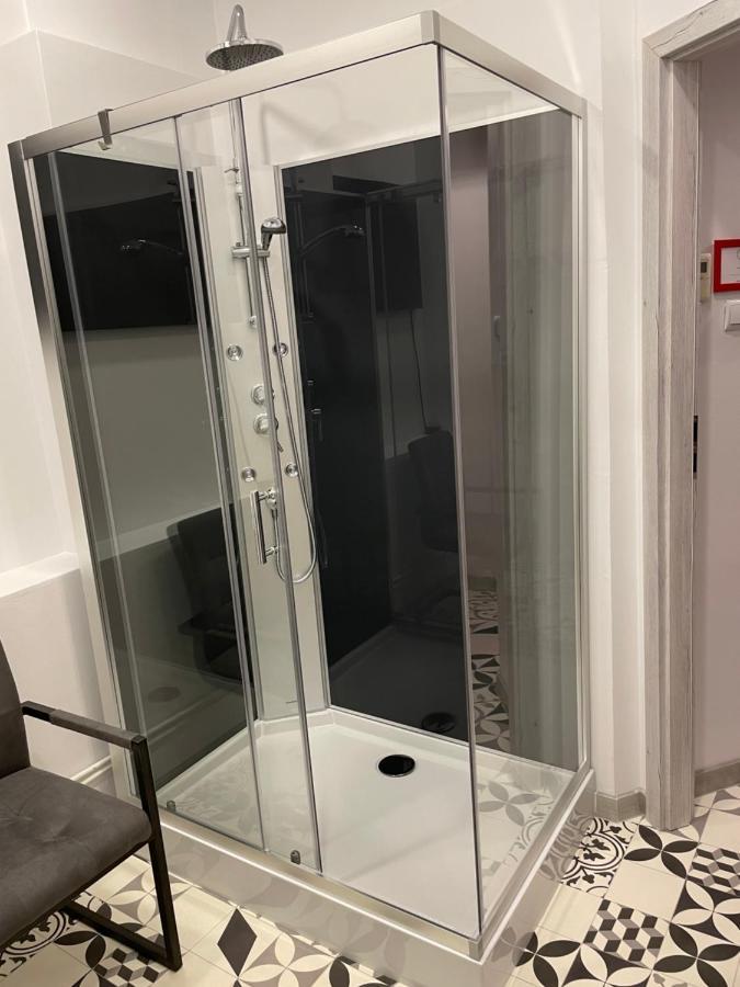 Flyfly Hostel , Darmowy Parking , Rezerwuj Przez Urzadzenia Mobilne -10 Procent Вроцлав Екстер'єр фото