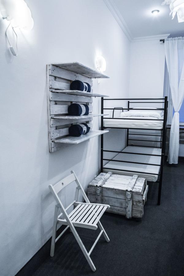 Flyfly Hostel , Darmowy Parking , Rezerwuj Przez Urzadzenia Mobilne -10 Procent Вроцлав Екстер'єр фото