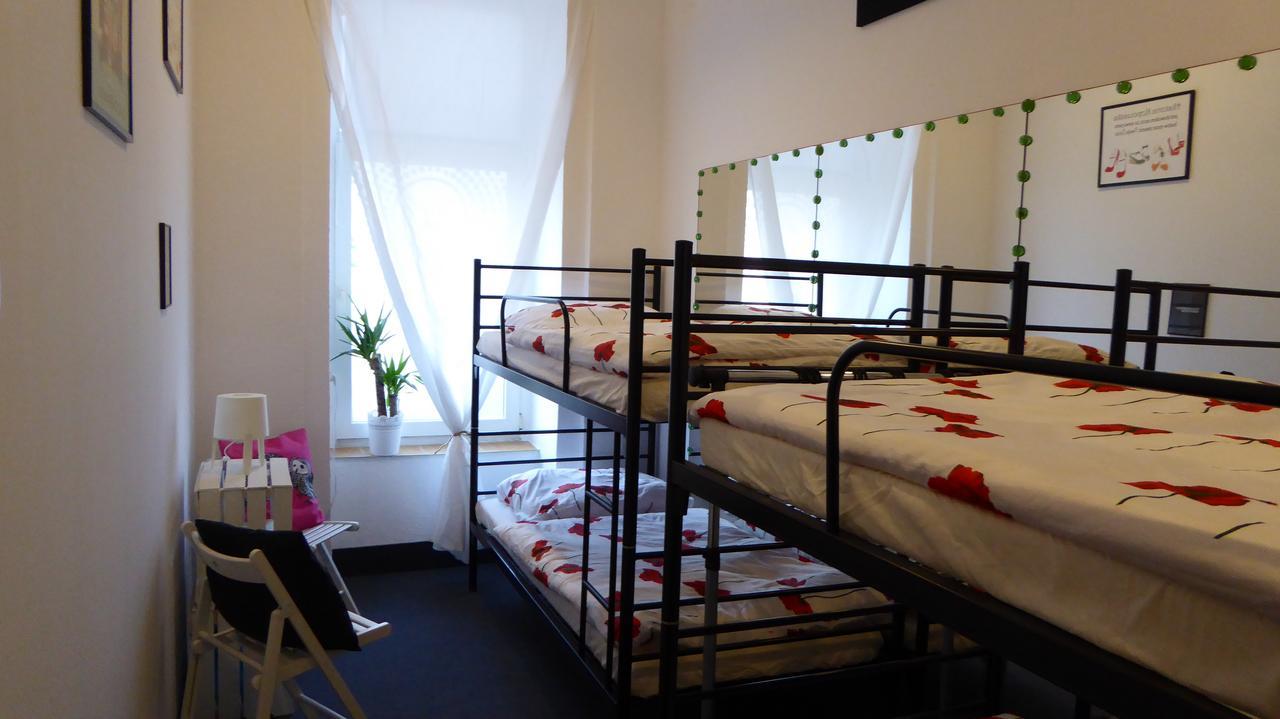 Flyfly Hostel , Darmowy Parking , Rezerwuj Przez Urzadzenia Mobilne -10 Procent Вроцлав Екстер'єр фото